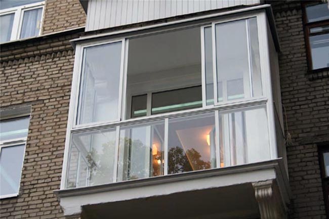 Остекление маленького балкона Голицыно