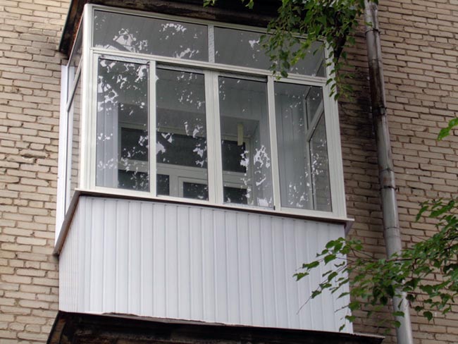Остекление балкона в сталинке - сталинском доме Голицыно