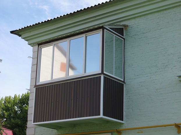 Легкое облегченное остекление балкона Голицыно