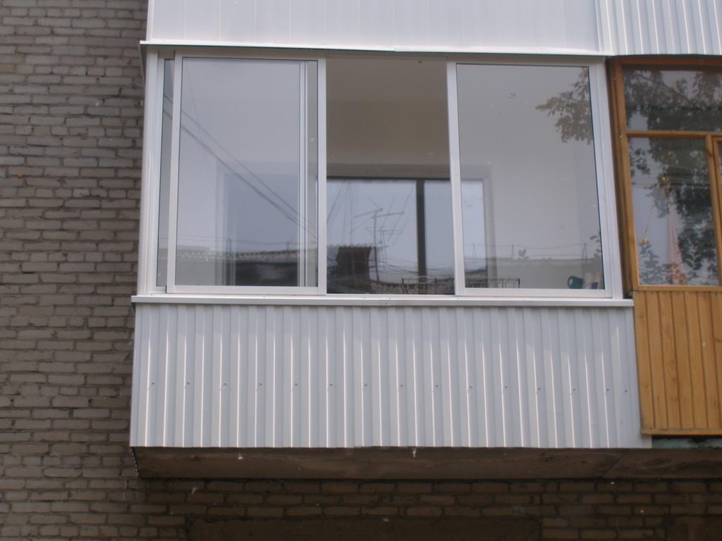 Установка пластиковых окон на балконе: остекление лоджии Голицыно