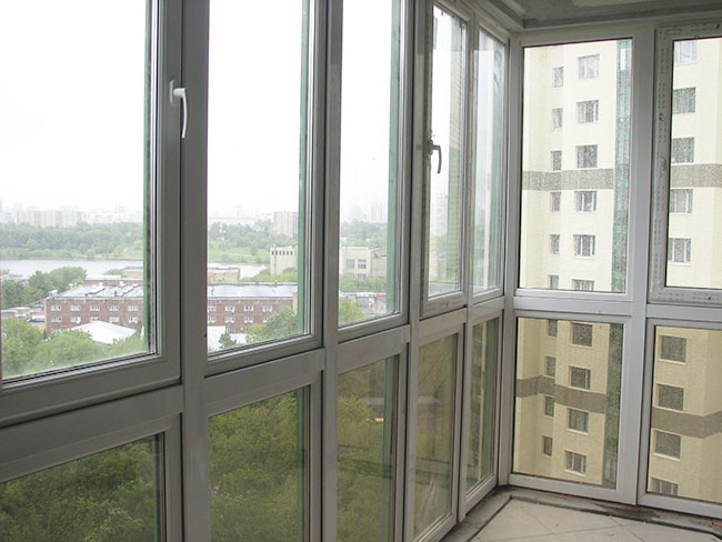 Остекление балкона в пол Голицыно