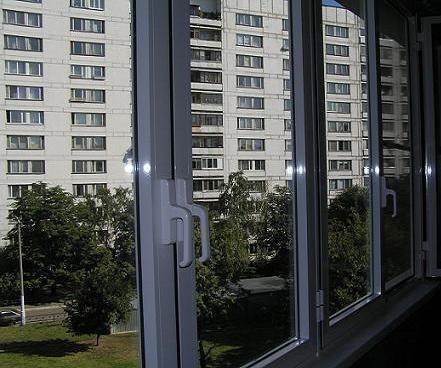 установка пластиковых окон на балконе Голицыно